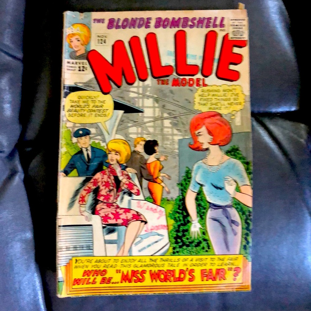Marvel Collector Comic couple little tears on top of page but still has cover